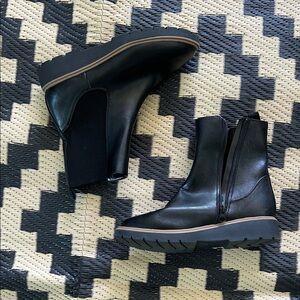 Target 🎯 Kids Black Ankle Boots Sz 5